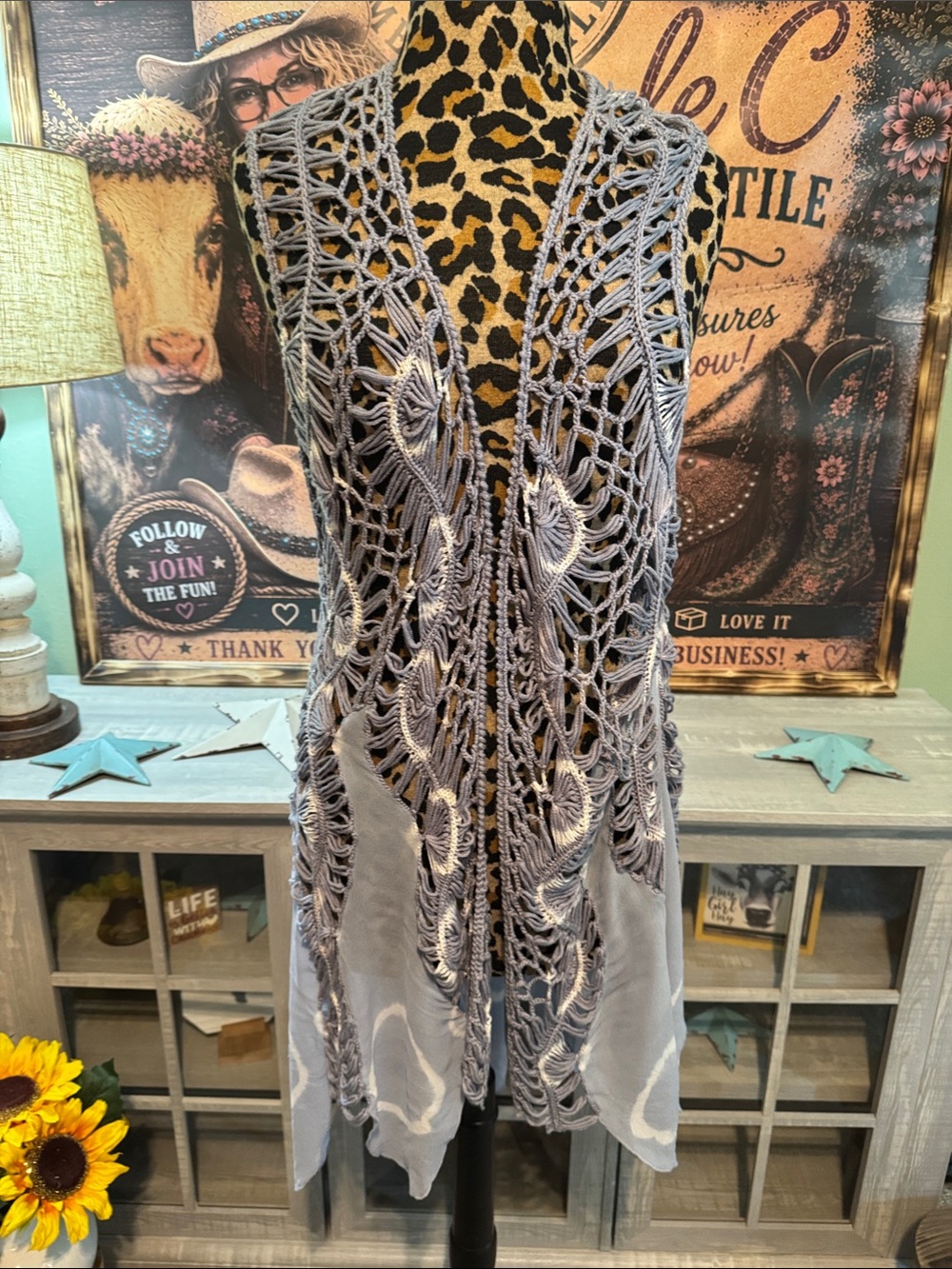 NWT John Mark Light Lavender Gray Crochet Open Front Vest Size Large